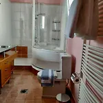 Rea House 1 * Razata